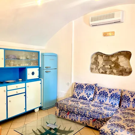 Partenopea A Pochi Passi Dal Mare *